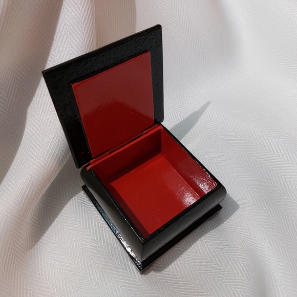 Lacquer Russian Miniature Small Box Trinket Russia Folk Craft Hand Painting - Picture 4 of 6